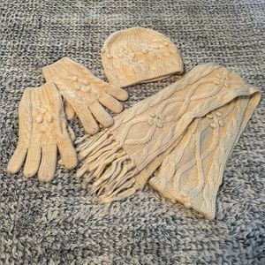Old Navy hat, gloves & scarf set